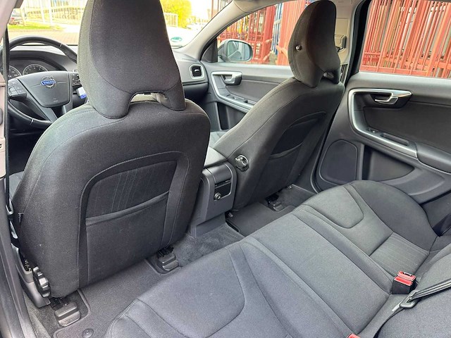 2011 volvo s60 1.6 t4 kinetic automaat 01-rsx-6 - afbeelding 8 van  23