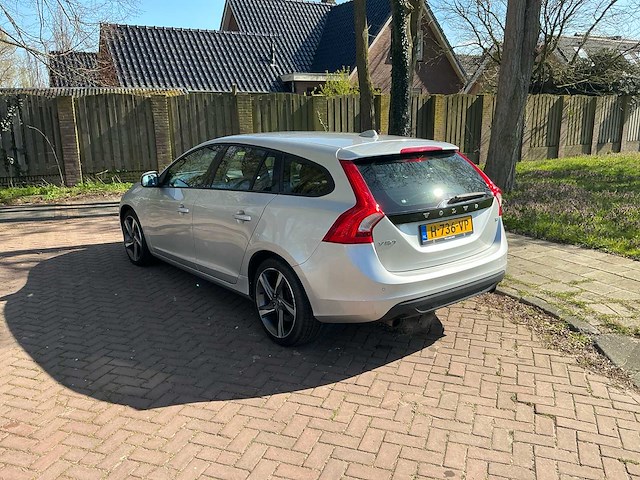 2011 volvo v60 1.6 t4 kinetic personenauto - afbeelding 17 van  23