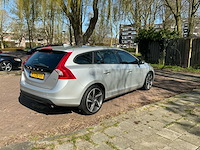 2011 volvo v60 1.6 t4 kinetic personenauto - afbeelding 19 van  23