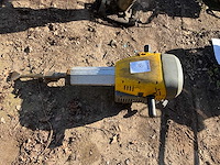 2011 wacker neuson breaker bh 24 lowvib benzine breekhamer - afbeelding 2 van  6