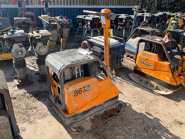 2011 wacker-neuson d81s trilplaat - afbeelding 1 van  2