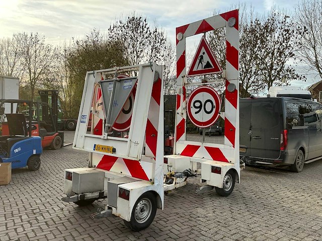 2011 wagenaar wa1800 wegbebakening (2x) - afbeelding 1 van  16