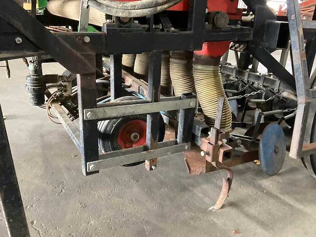 2011 warrens delta plater drill six uien planter - afbeelding 2 van  15