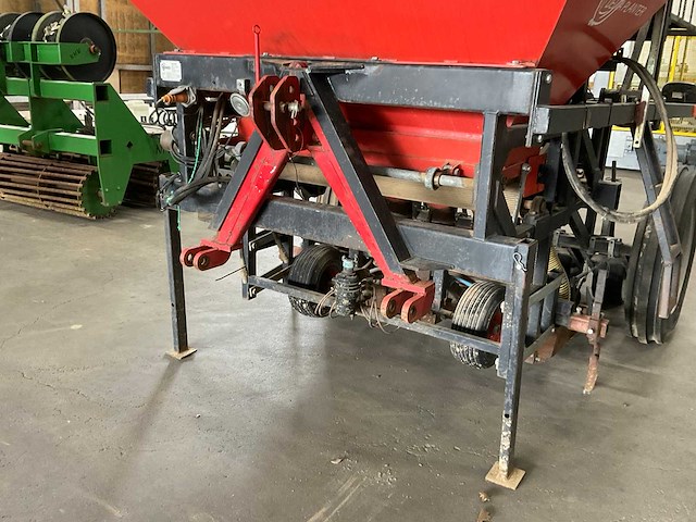 2011 warrens delta plater drill six uien planter - afbeelding 14 van  15