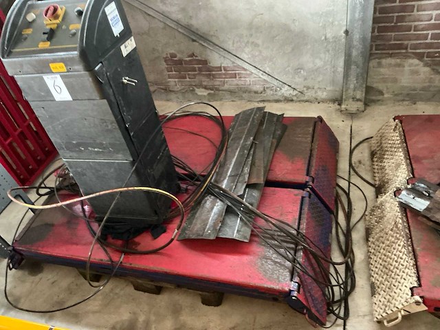 2011 werther international stratos srm schaarhefbrug 3,2ton - afbeelding 10 van  11