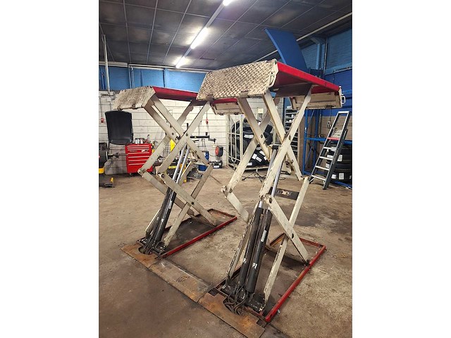 2011 werther international stratos srm schaarhefbrug 3,2ton - afbeelding 2 van  7