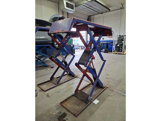 2011 werther international stratos srm schaarhefbrug 3,2ton - afbeelding 8 van  11