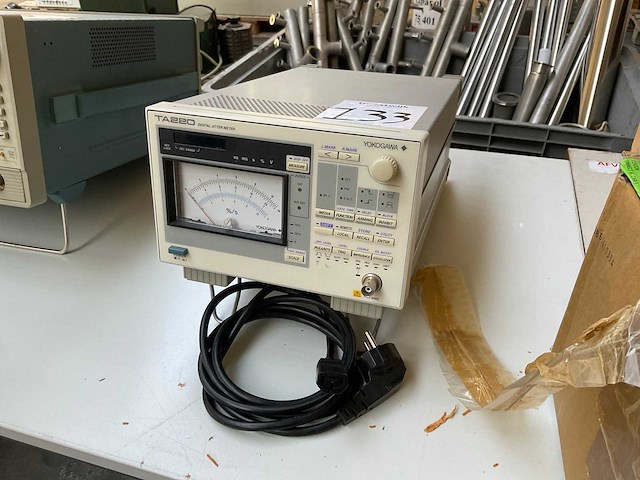 2011 yokogawa 704610 digitale jittermeter - afbeelding 1 van  5