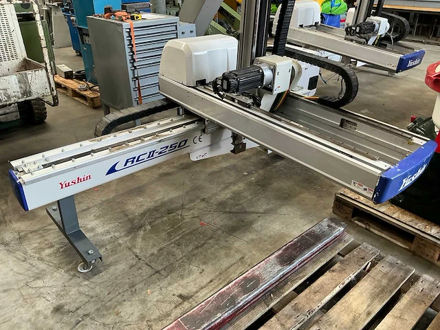 2011 yushin rcll 250 uithaal robot - afbeelding 2 van  7