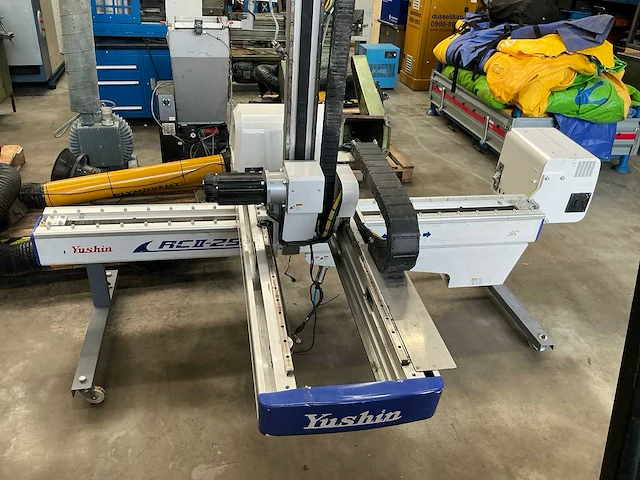 2011 yushin rcll 2500 uithaal robot - afbeelding 7 van  8