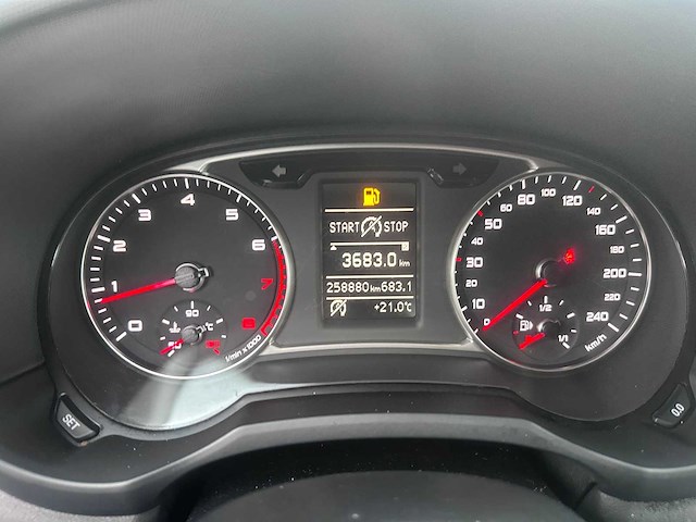 2012 - audi - a1 - 1.2 tfsi attraction - l-679-ls - afbeelding 11 van  17