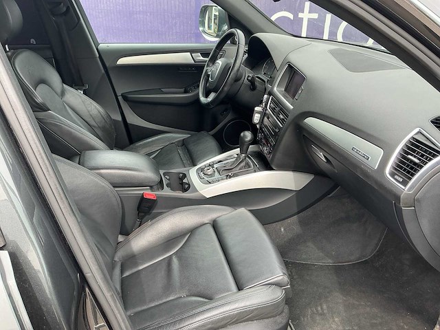 2012 - audi - q5 - 3.0 tdi q. pl.s - personenauto - afbeelding 12 van  15