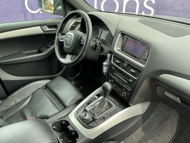2012 - audi - q5 - 3.0 tdi q. pl.s - personenauto - afbeelding 13 van  15