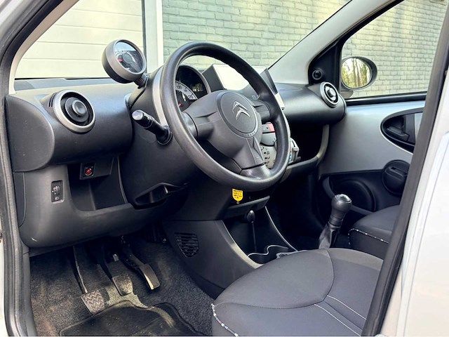 2012 - citroen - c1 1.0 tendance - personenauto - afbeelding 14 van  15