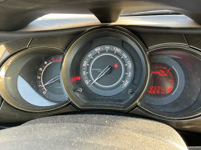 2012 - citroen - c3 - 1.6 e-hdi selection - personenauto - afbeelding 3 van  12