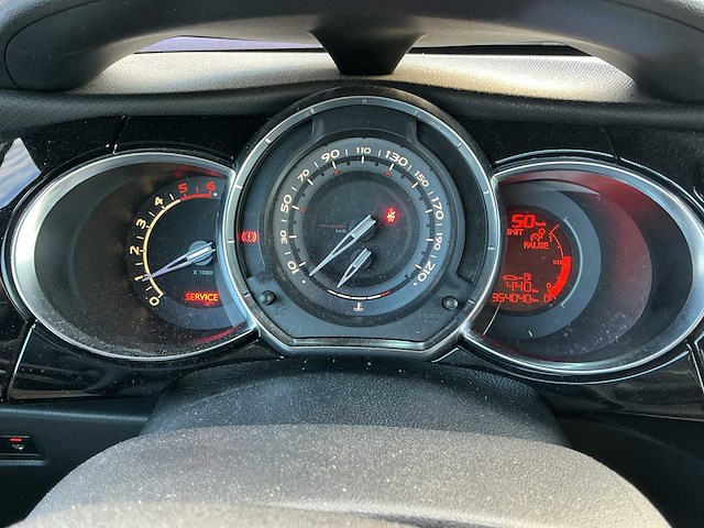 2012 - citroen - ds3 - 1.6 e-hdi so chic - personenauto - afbeelding 4 van  13