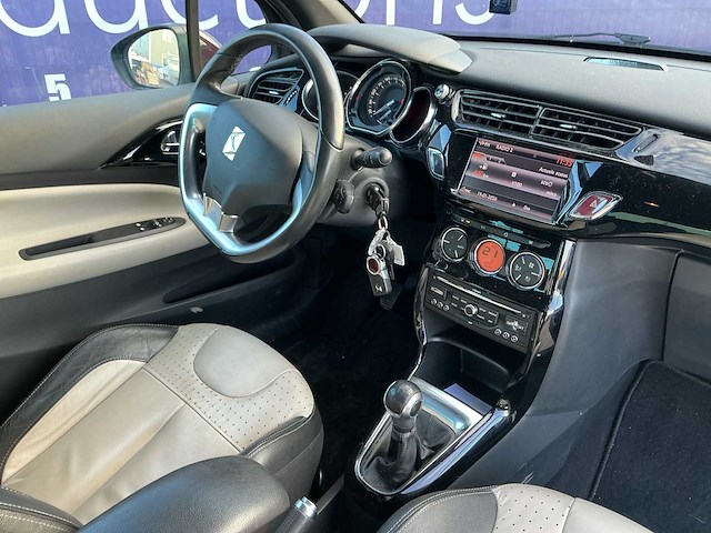 2012 - citroen - ds3 - 1.6 e-hdi so chic - personenauto - afbeelding 11 van  13
