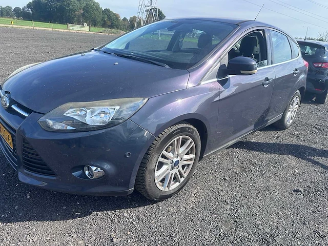 2012 - ford - focus - 1.0 ecob. lease ti. - 09-xjg-6 - afbeelding 1 van  17