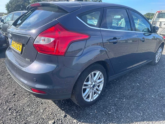 2012 - ford - focus - 1.0 ecob. lease ti. - 09-xjg-6 - afbeelding 17 van  17