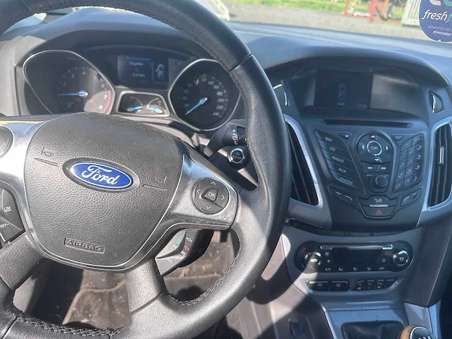 2012 - ford - focus - 1.0 ecob. lease ti. - 09-xjg-6 - afbeelding 10 van  17