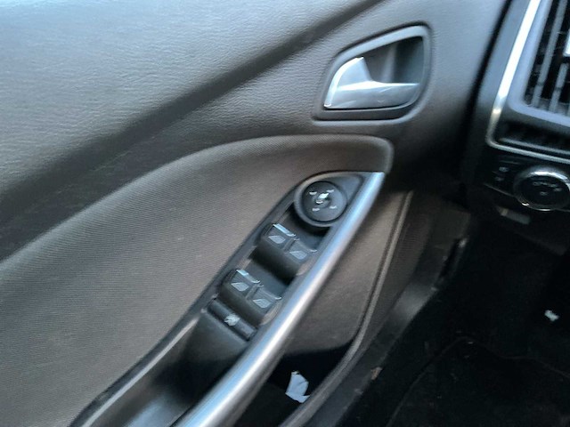 2012 - ford - focus - 1.0 ecob. titanium - personenauto - afbeelding 3 van  12
