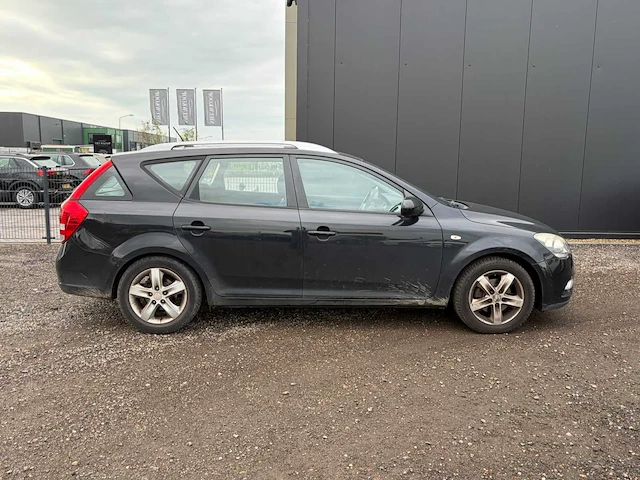 2012 - kia - cee'd sporty wagon - 1.4 cvvt nav.pl.pack 19-tpb-3 iaw - afbeelding 6 van  17