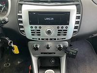 2012 - lancia - delta - 1.6-16v silver - personenauto - afbeelding 11 van  12