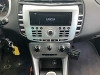 2012 - lancia - delta - 1.6-16v silver - personenauto - afbeelding 11 van  12