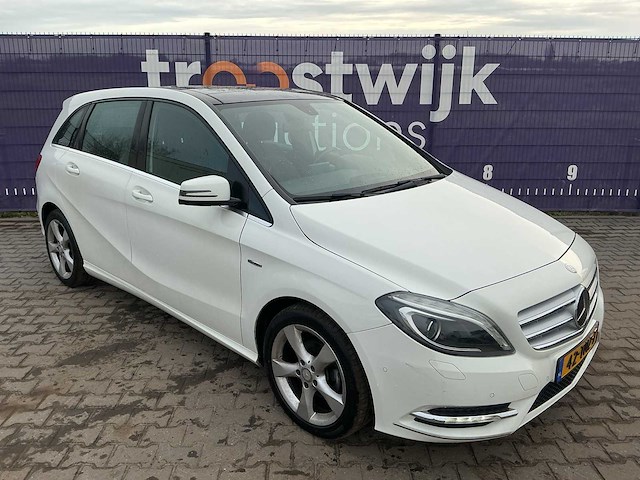 2012 - mercedes-benz - 2012 - b-klasse - 180 ambition - personenauto - afbeelding 5 van  12