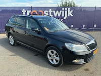 2012 - skoda - octavia combi - 1.4 tsi grt.tour bns - personenauto - afbeelding 2 van  9
