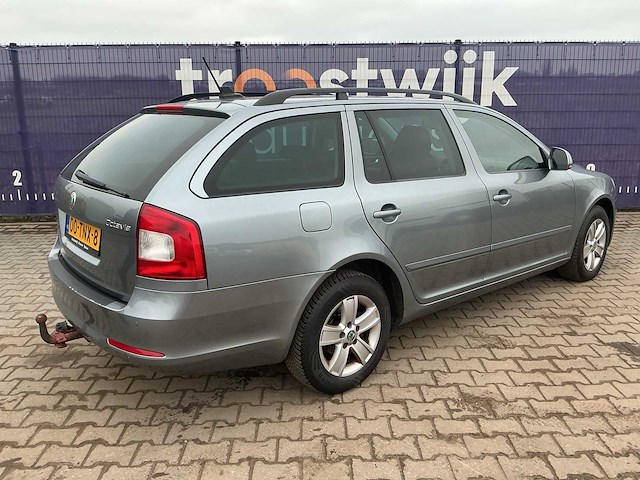 2012 - skoda - octavia combi - 1.6 tdi gr.t.amb.bns - personenauto - afbeelding 4 van  13