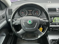 2012 - skoda - octavia combi - 1.6 tdi gr.t.amb.bns - personenauto - afbeelding 9 van  13
