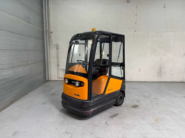 2012 - still - r06 - various internal transport - afbeelding 1 van  5