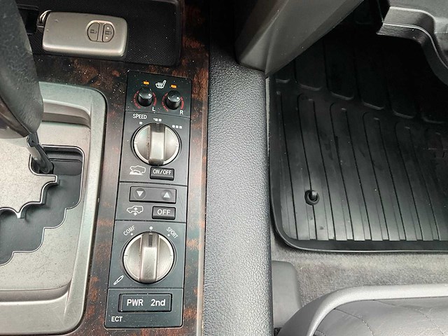 2012 - toyota - land cruiser - v8 4wd - bedrijfswagen - afbeelding 6 van  33