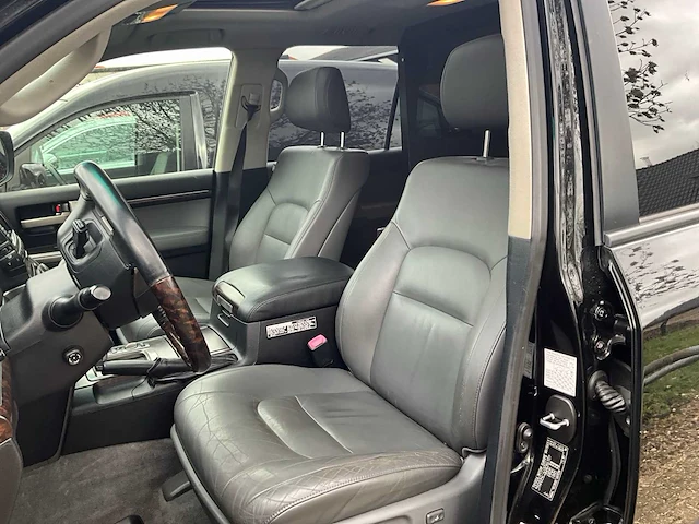 2012 - toyota - land cruiser - v8 4wd - bedrijfswagen - afbeelding 10 van  30