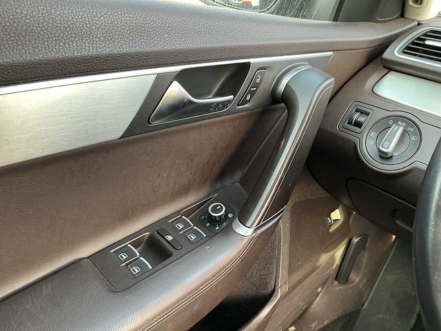 2012 - volkswagen - passat variant - 1.6 tdi highl. blm - personenauto - afbeelding 3 van  11