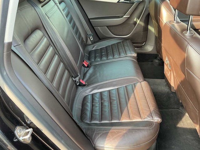 2012 - volkswagen - passat variant - 1.6 tdi highl. blm - personenauto - afbeelding 8 van  11