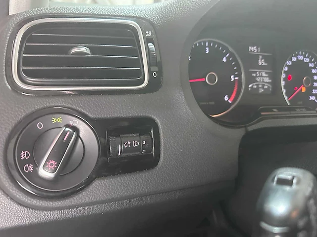 2012 - volkswagen - polo - 1.6 tdi highline - pp-925-r - afbeelding 2 van  18