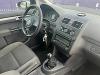 2012 - volkswagen - touran - 1.6 tdi trendl.bluem - bedrijfswagen - afbeelding 12 van  13