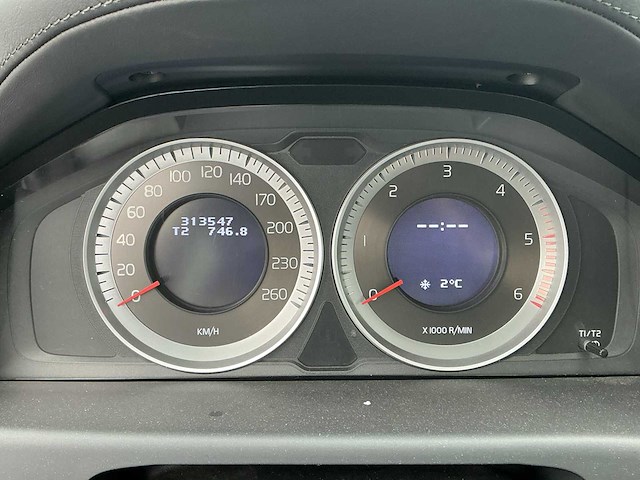 2012 - volvo - 2012 - v70 - 2.4 d5 summum - personenauto - afbeelding 5 van  13