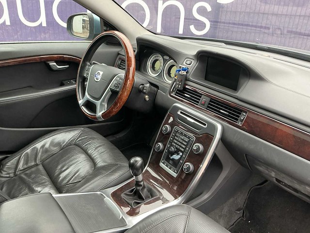 2012 - volvo - 2012 - v70 - 2.4 d5 summum - personenauto - afbeelding 10 van  13