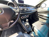 2012 alfa romeo giulietta 1.4 t distinctive personenauto - afbeelding 6 van  31