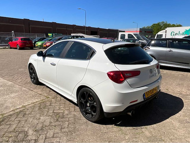 2012 alfa romeo giulietta 1.4 t distinctive personenauto - afbeelding 29 van  31
