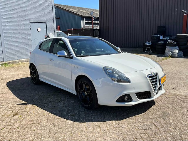 2012 alfa romeo giulietta 1.4 t distinctive personenauto - afbeelding 23 van  32