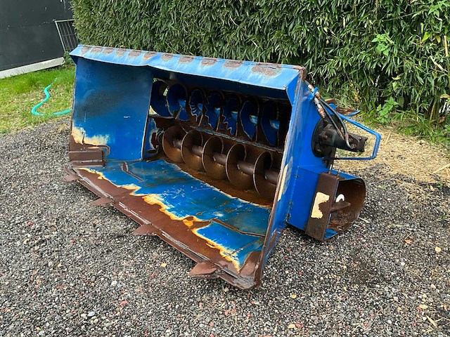 2012 ap vdc 2000 uitkuilmachine - afbeelding 1 van  12