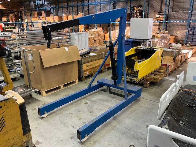 2012 apac 1576 werkplaatskraan - afbeelding 1 van  7