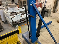 2012 apac 1576 werkplaatskraan - afbeelding 4 van  7