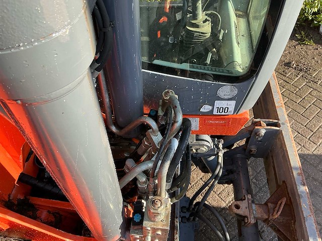 2012 atlas 140w banden graafmachine - afbeelding 25 van  39