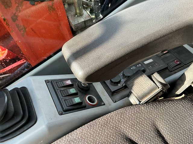 2012 atlas 140w banden graafmachine - afbeelding 30 van  39