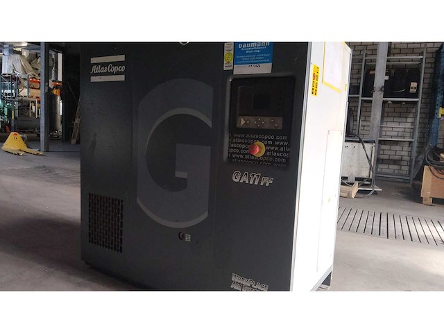 2012 atlas copco ga11ff schroefcompressor met geïntegreerde droger (11 kw) – (full feature) – slechts 19.274 uren! - afbeelding 2 van  9